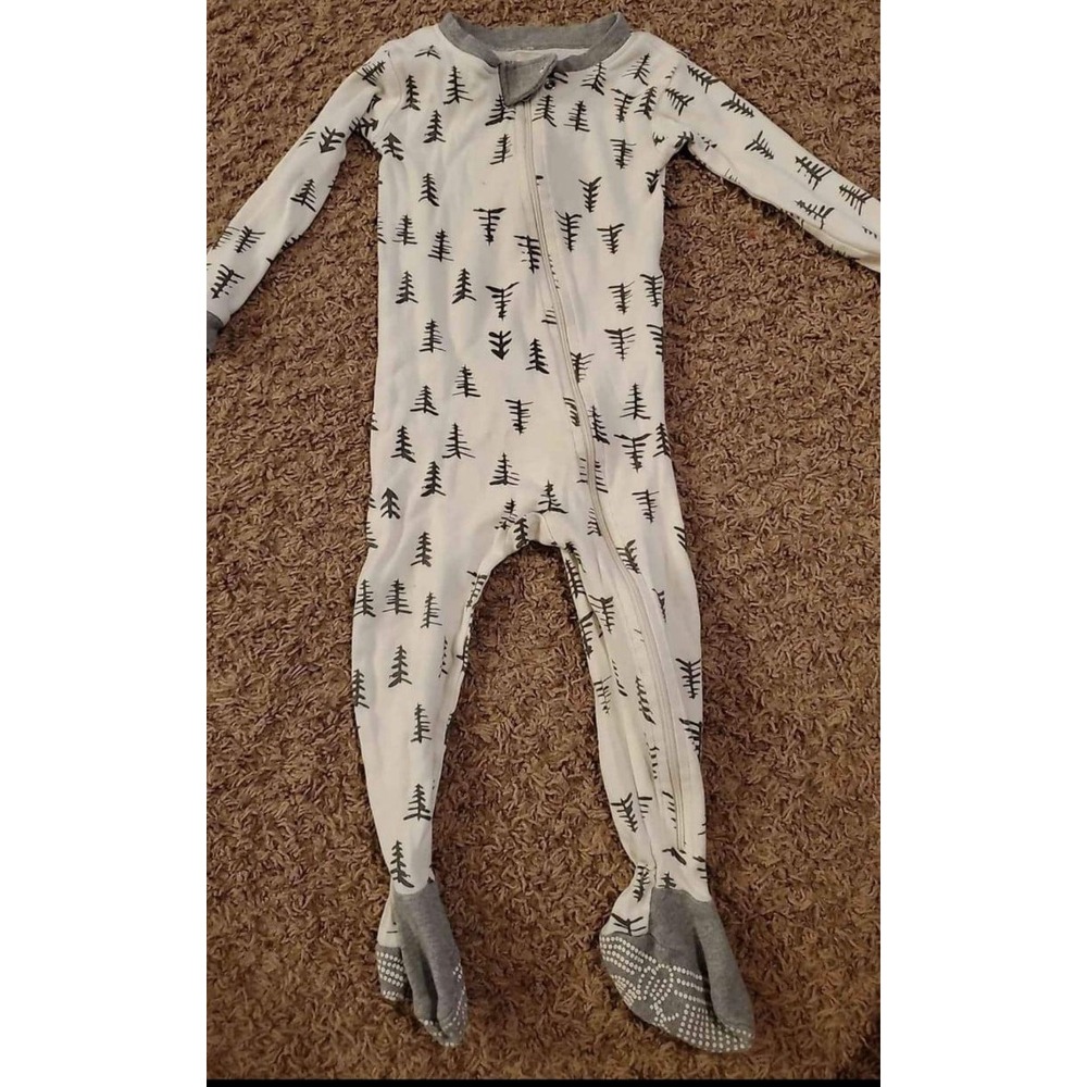 18 month burts bees Christmas‎ tree pajamas